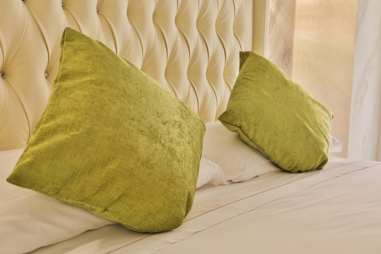Grottini Luxury Suites ~ Pantheon Рим Экстерьер фото