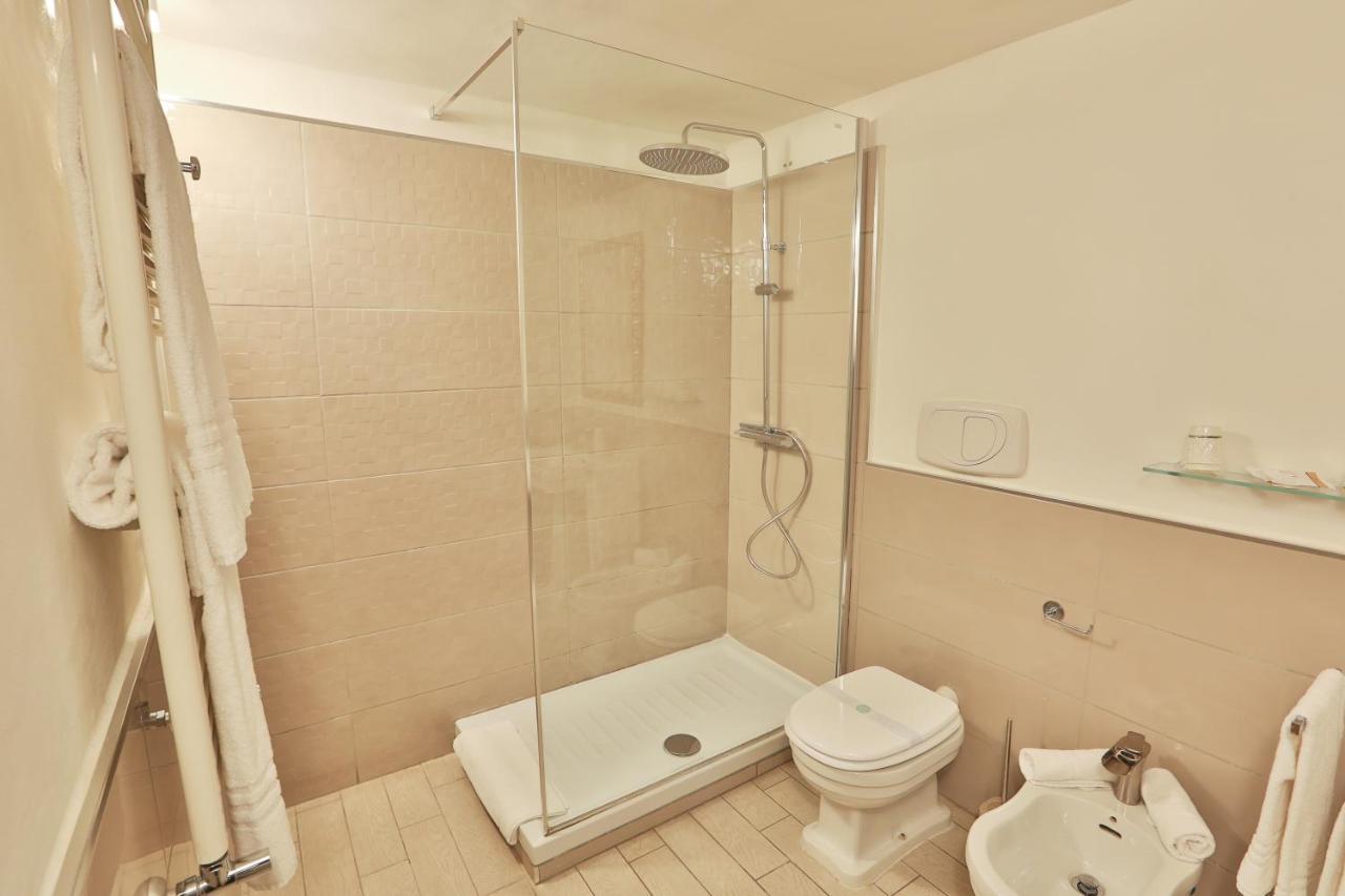 Grottini Luxury Suites ~ Pantheon Рим Экстерьер фото